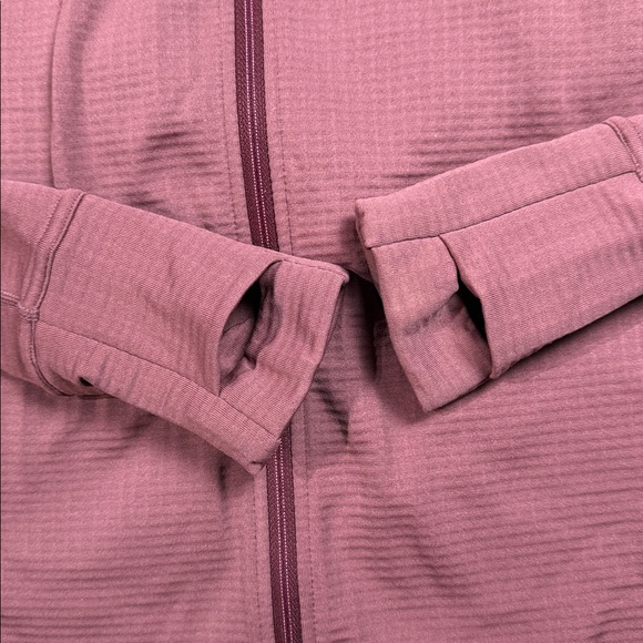 NWT Bjorn Daehlie Fleece Full Zip Davos Womens Medium Wild Berry - Picture 8 of 13